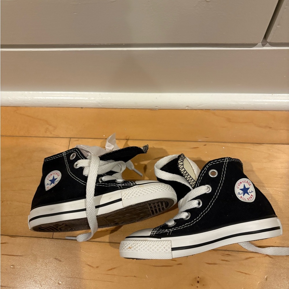 NWOT Converse All Star Kids Unisex Boys Girls Black High-Top Sneakers Size 6